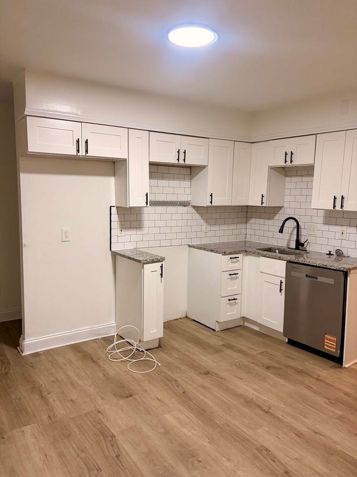 2548 Hiawatha St - Photo 7 of 17