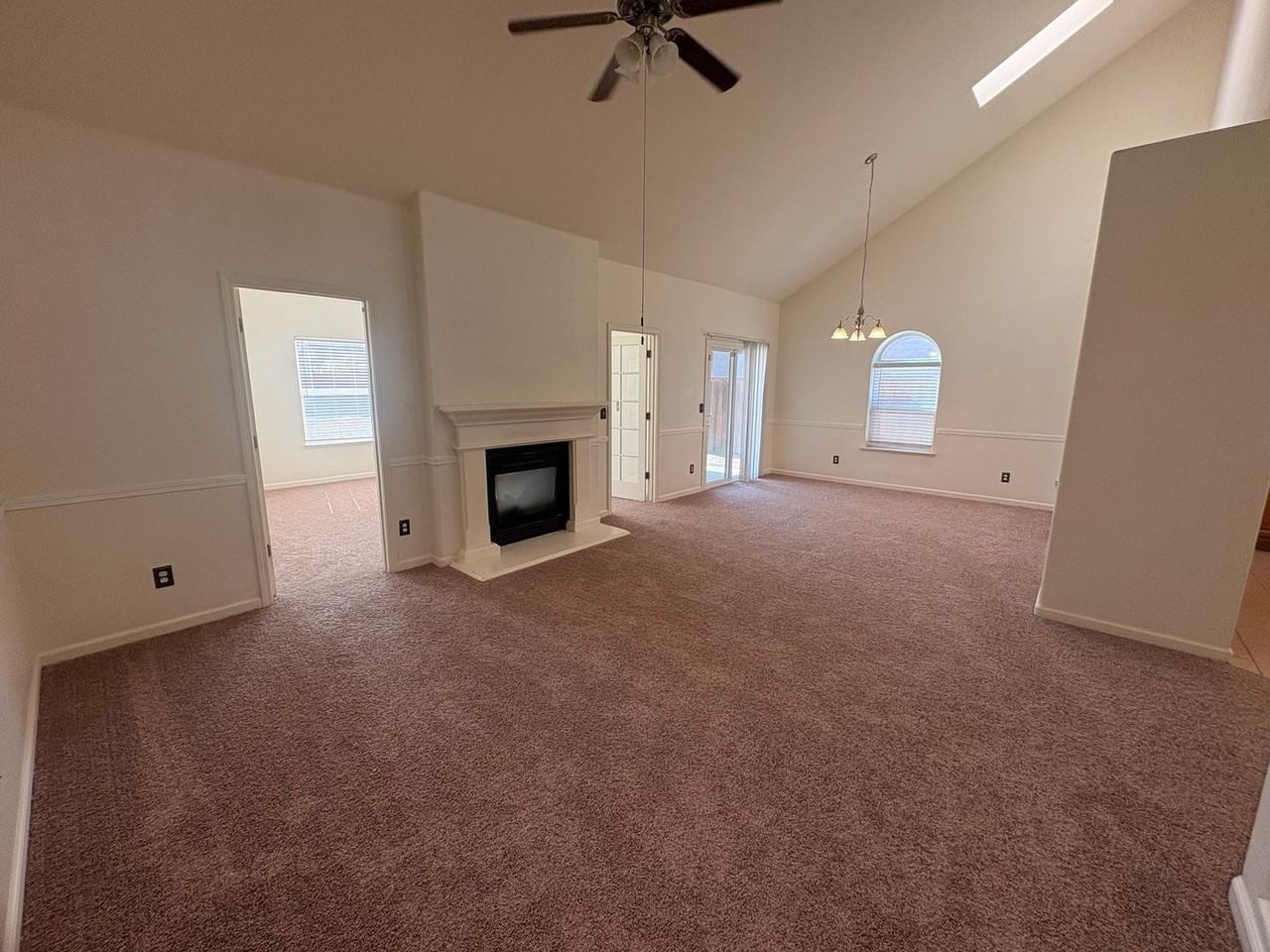 3235 W Connelly Ave - Photo 6 of 27