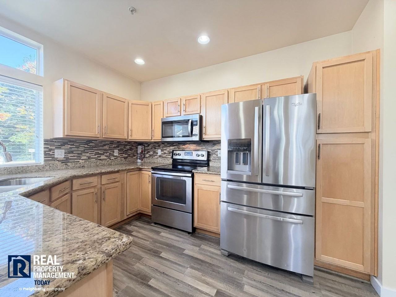 22611 41st Pl S - Photo 4 of 23