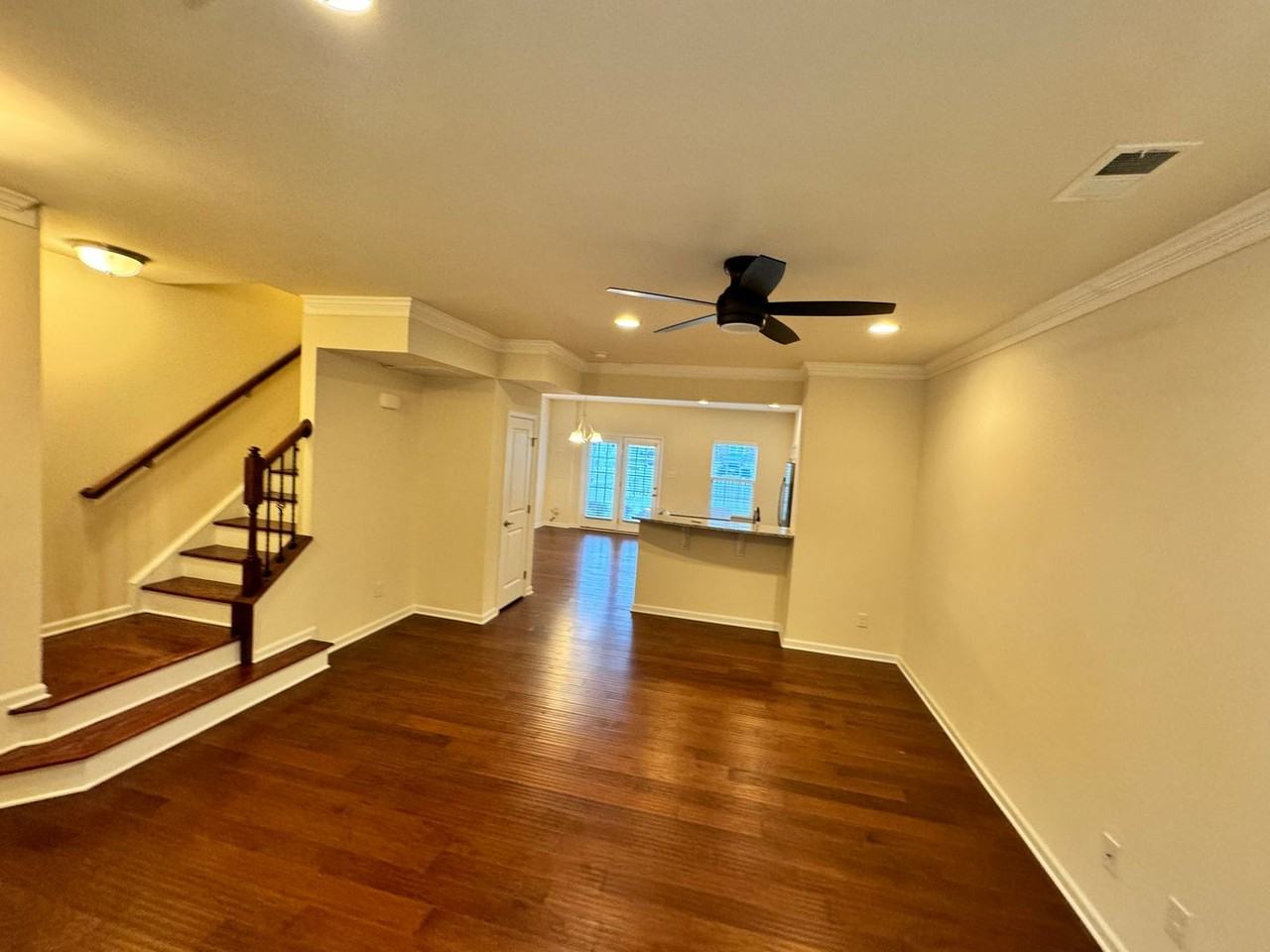 4407 Glasgow Rd - Photo 2 of 14