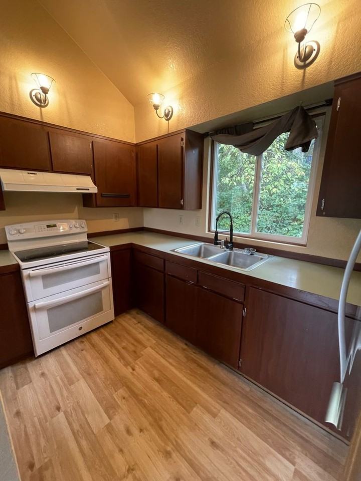 4948 Deception Cir - Photo 5 of 13