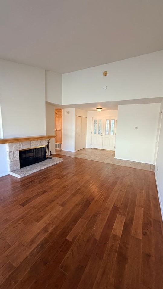 7993 Hemingway Ave - Photo 3 of 28