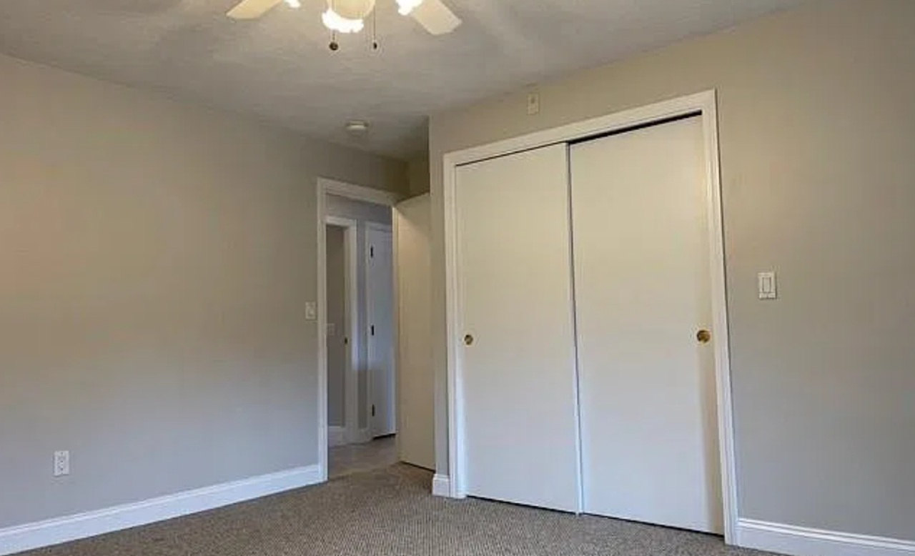 300 Old County Rd - Photo 3 of 5