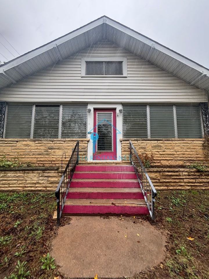 321 S High St - Photo 2 of 17