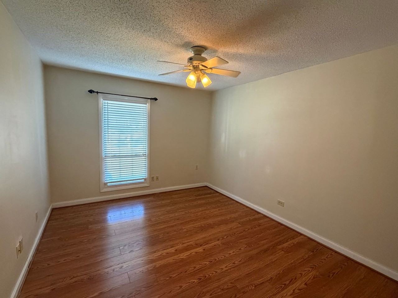 1914 Saffron Pl - Photo 7 of 14