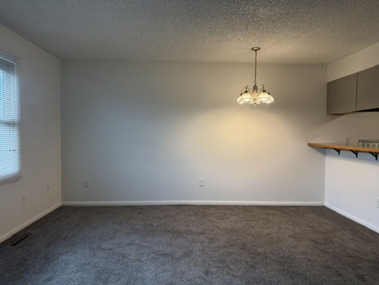 1532 Trent Ct - Photo 3 of 21