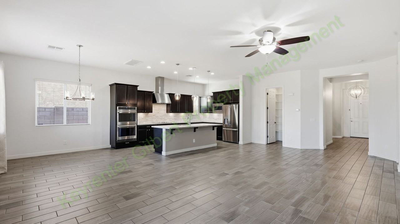 3690 E Jude Ln - Photo 5 of 50