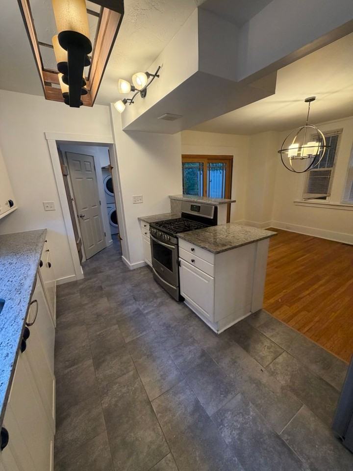 5248 Beelermont Pl - Photo 7 of 28