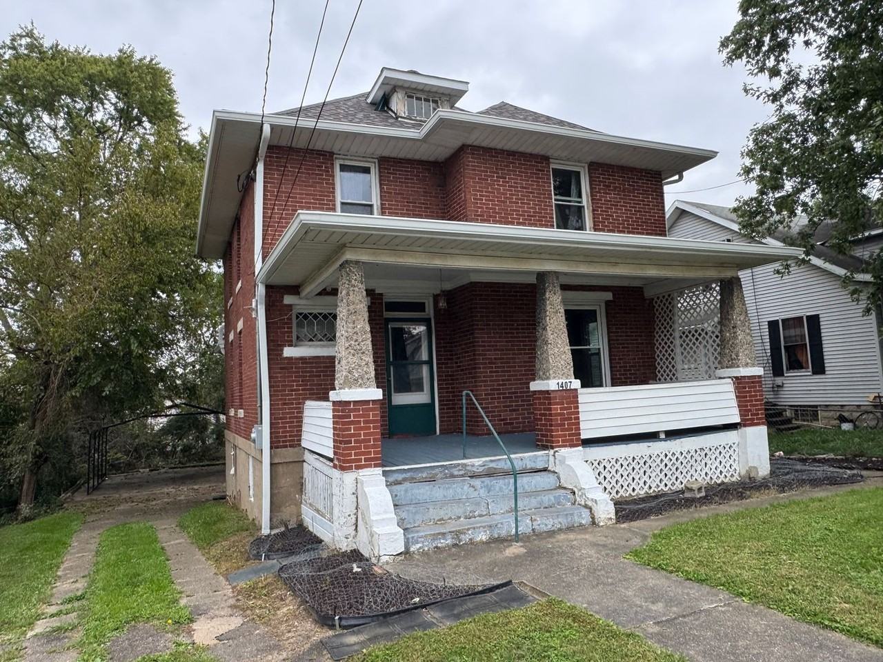 1407 Andrew St - Photo 3 of 22