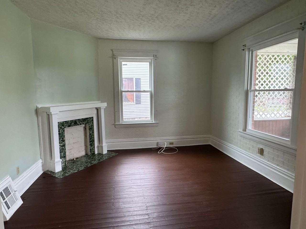 1407 Andrew St - Photo 7 of 22