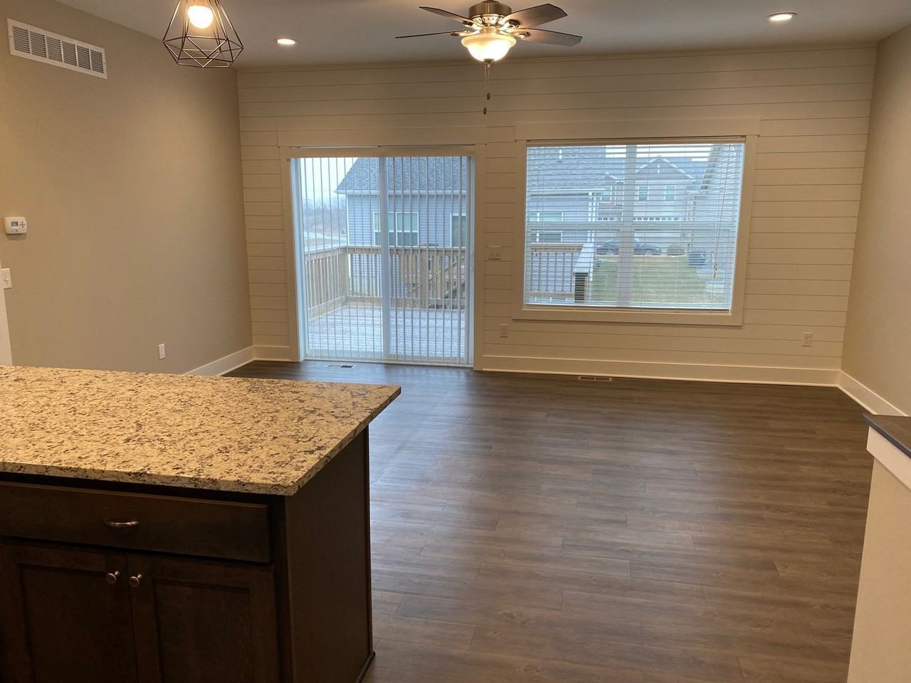 902 Henryson St - Photo 5 of 19