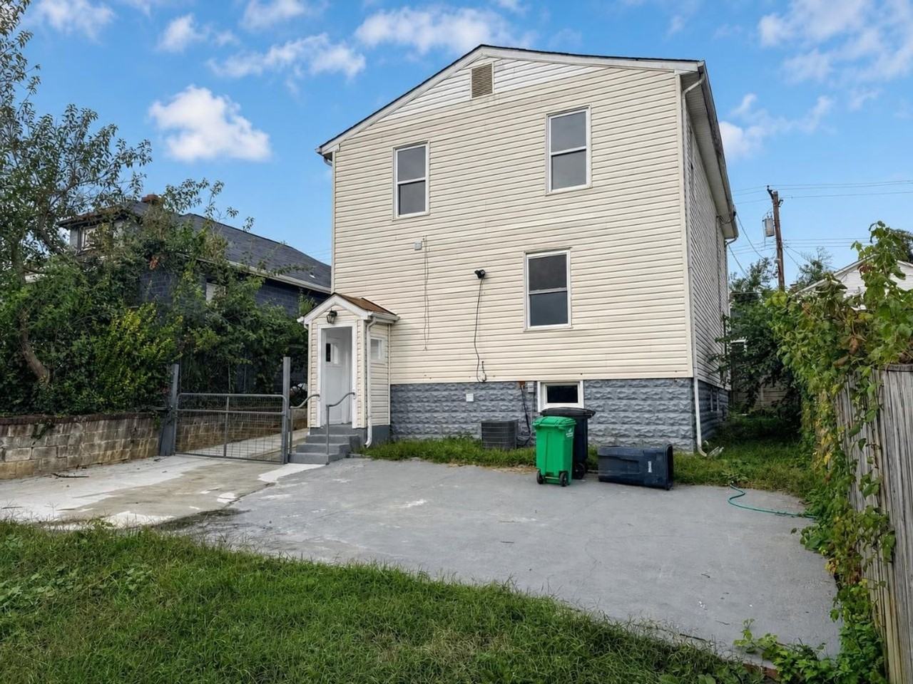 4203 Shell St - Photo 2 of 41