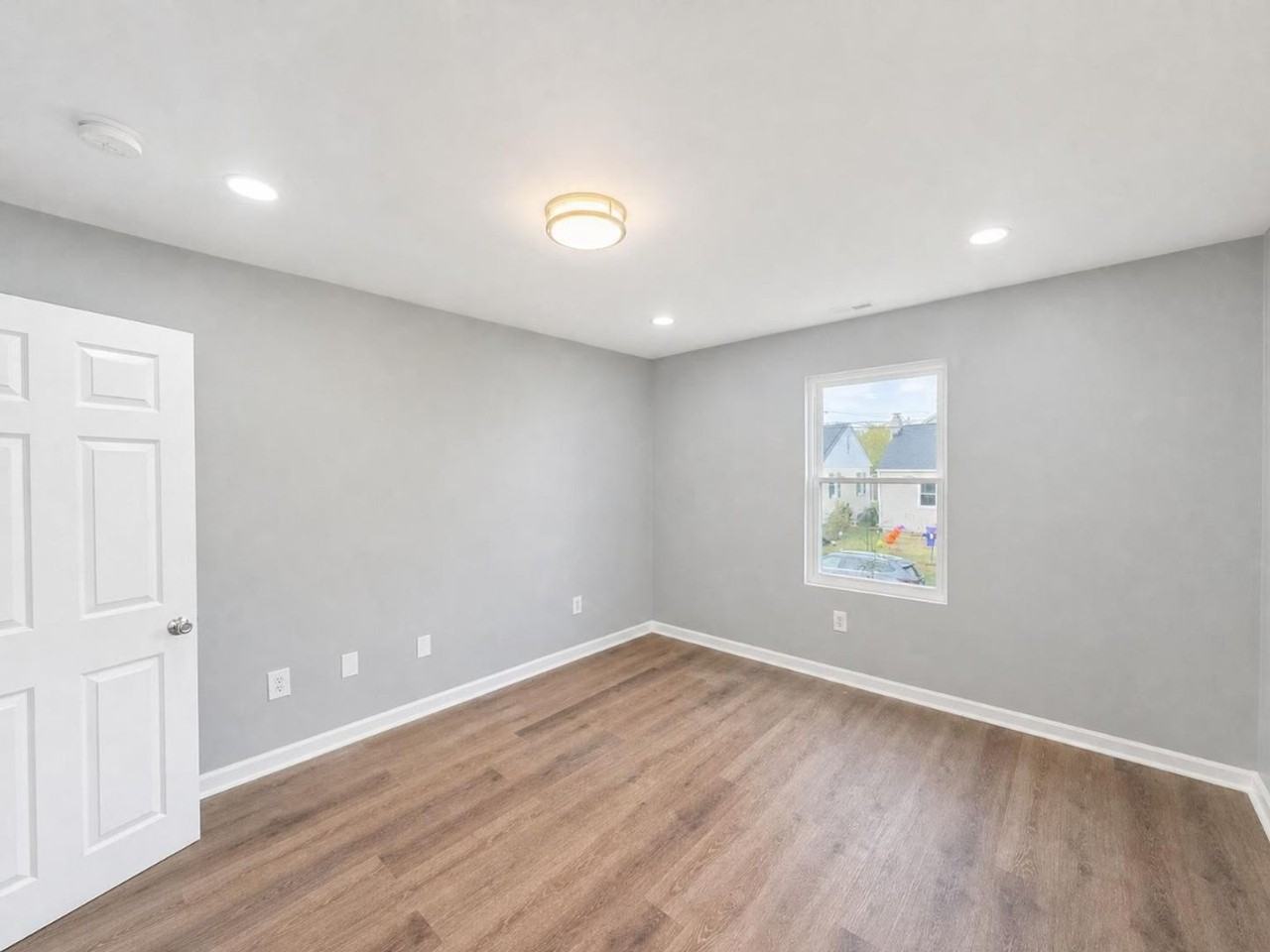 4203 Shell St - Photo 3 of 41