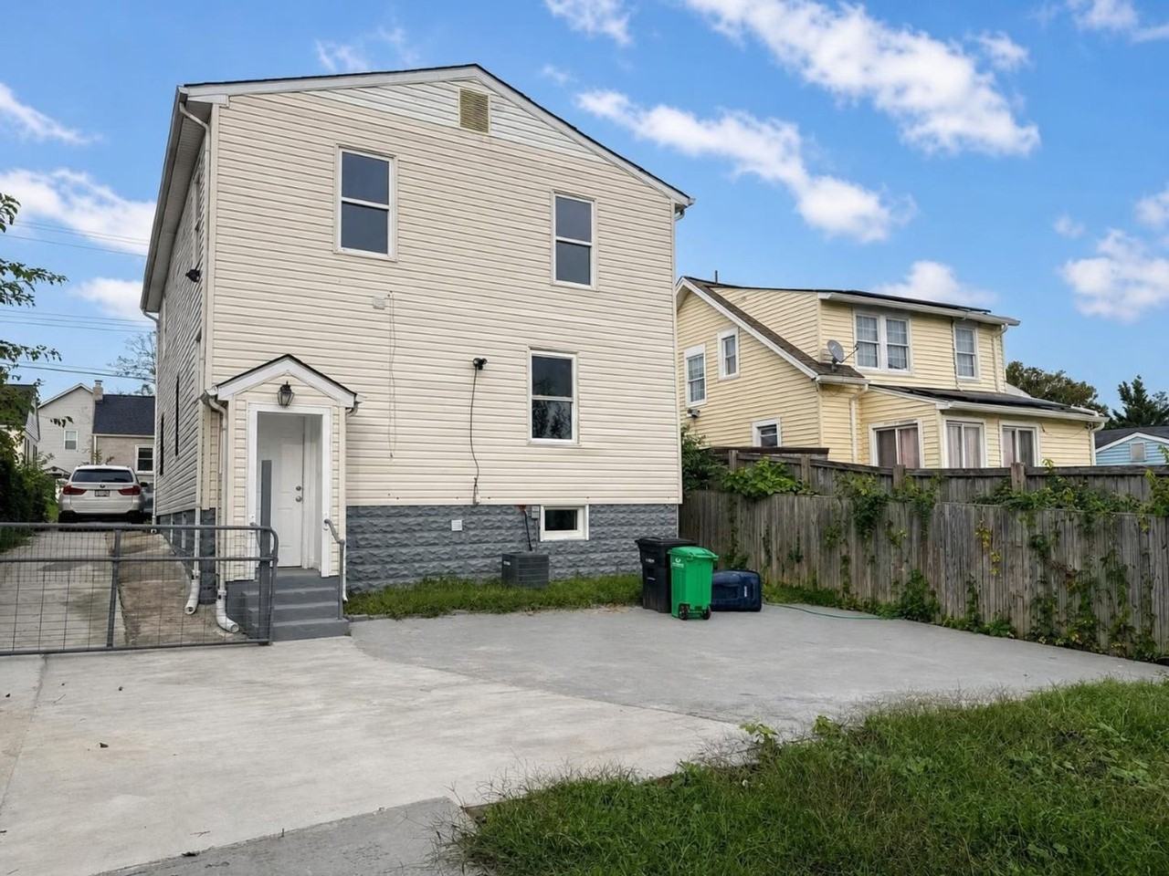 4203 Shell St - Photo 4 of 41