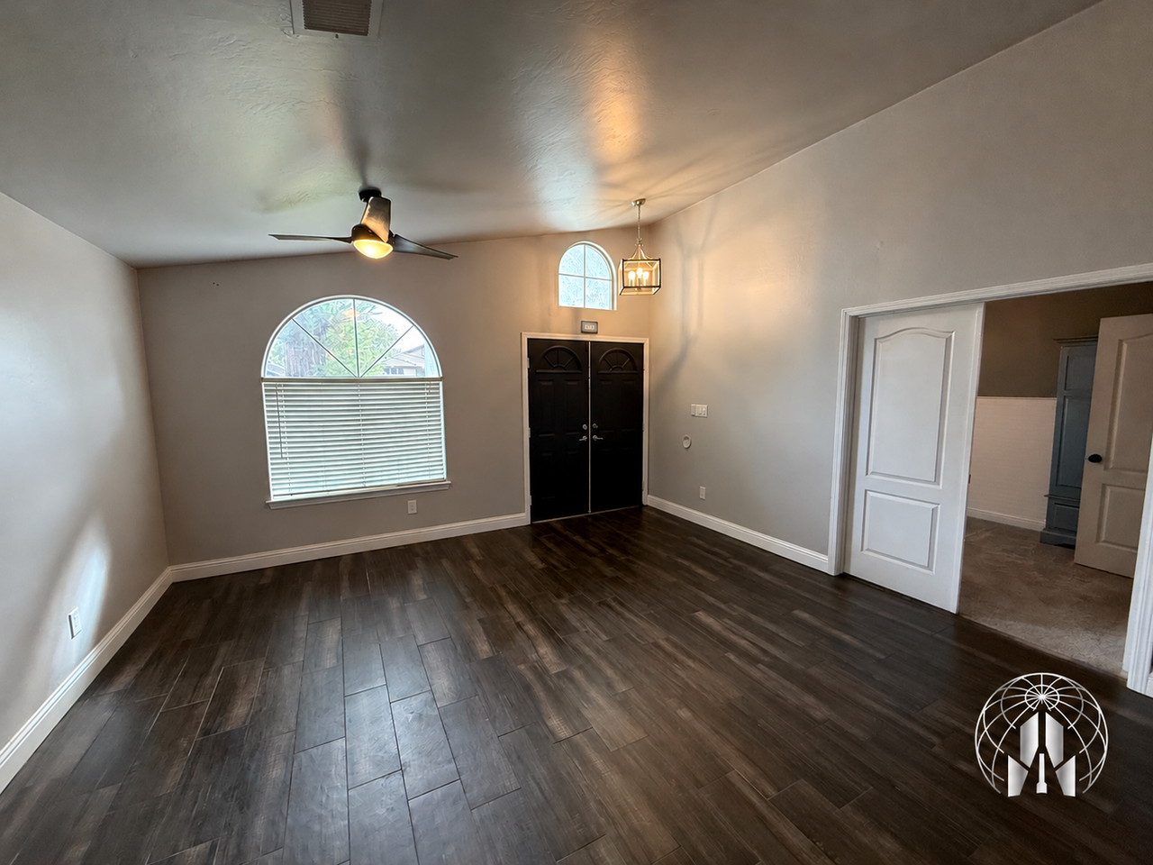 10010 Brookline Woods Dr - Photo 2 of 23