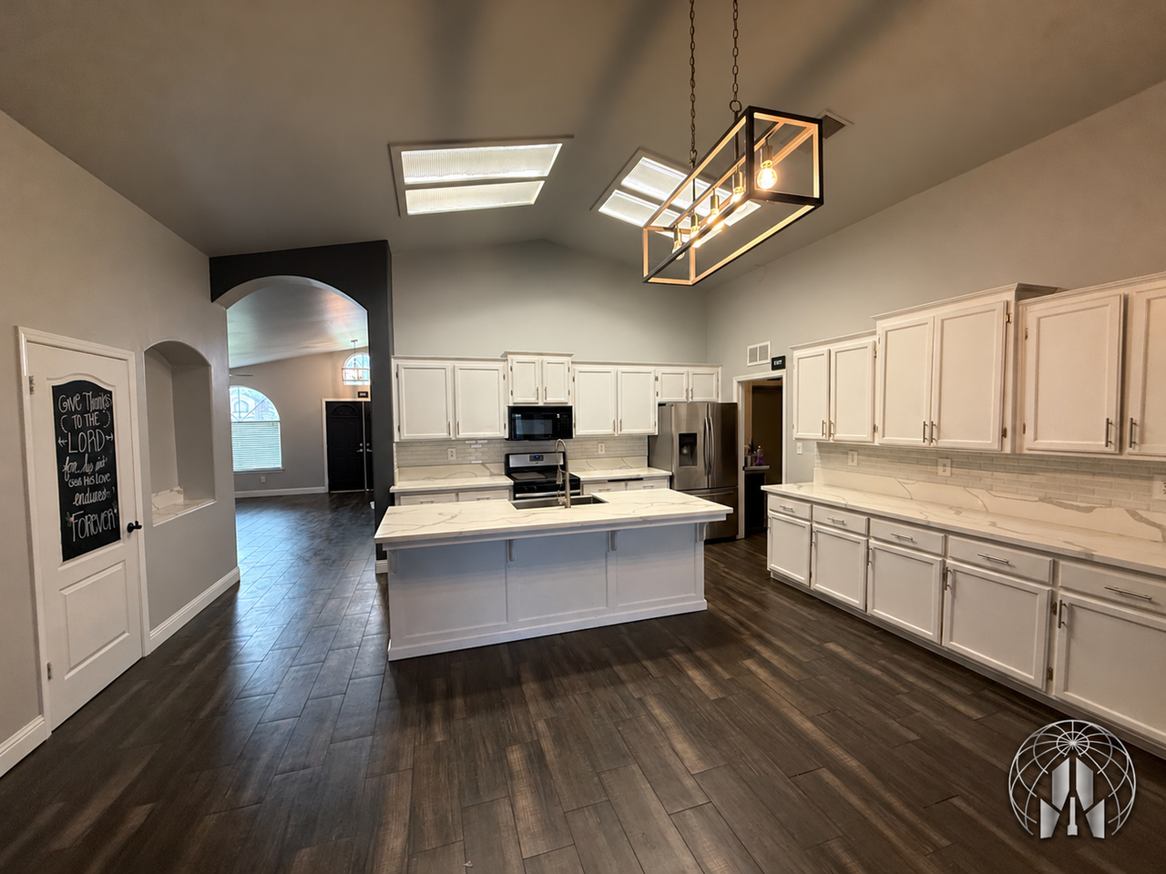 10010 Brookline Woods Dr - Photo 3 of 23