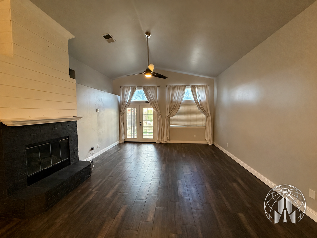 10010 Brookline Woods Dr - Photo 4 of 23