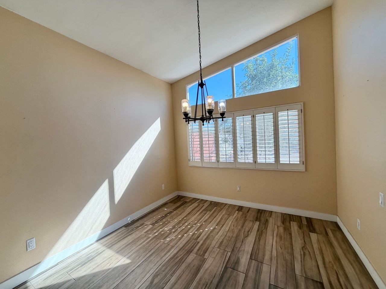 1571 Max Ave - Photo 4 of 15