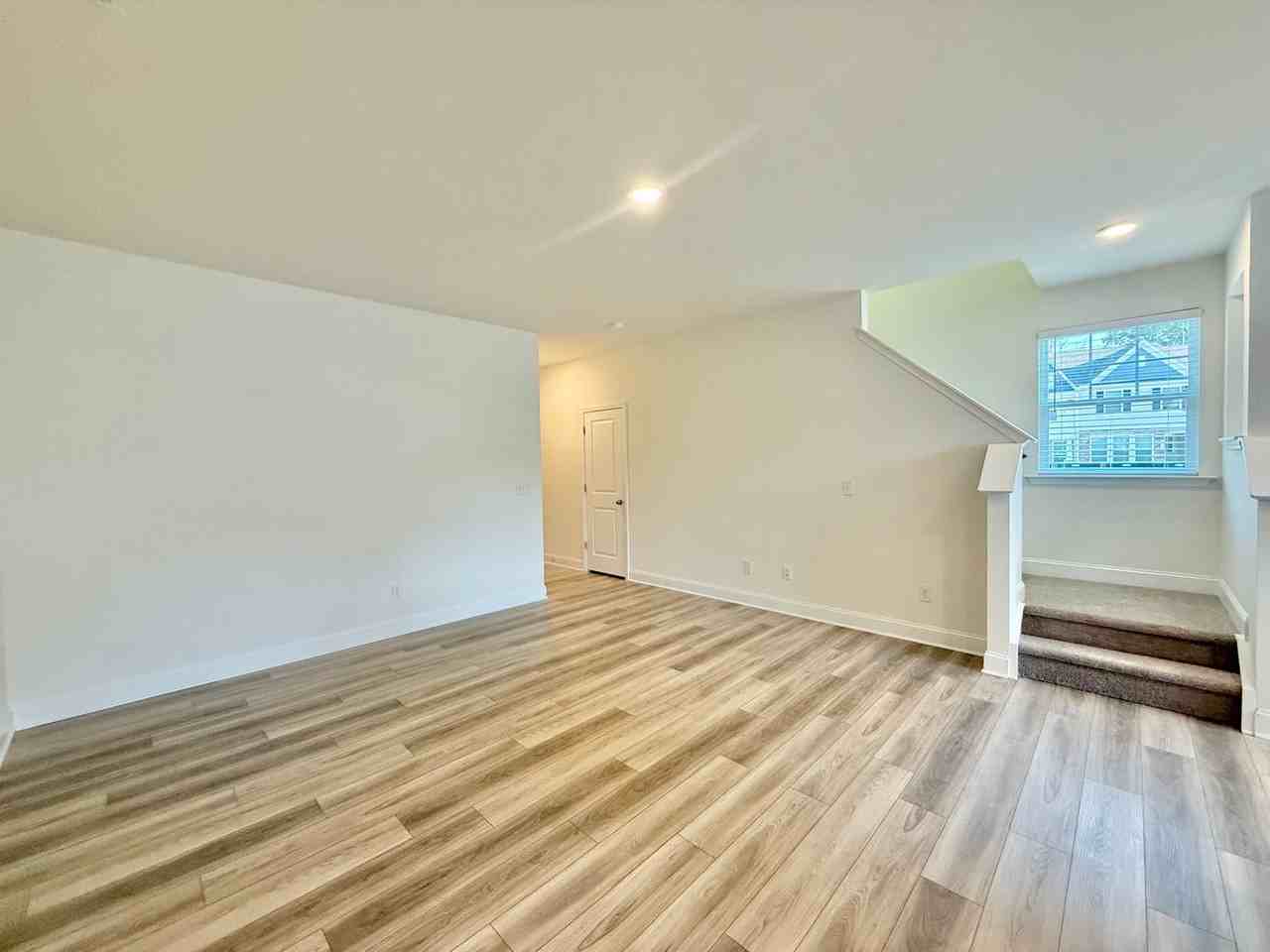 6138 Arsenal Ave - Photo 3 of 19