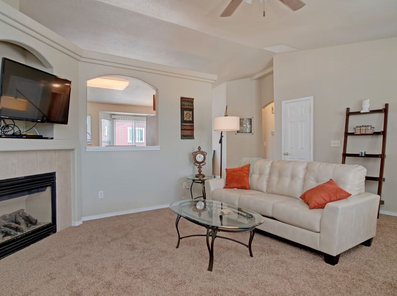 4806 Rusty Nail Pt #202 - Photo 4 of 17
