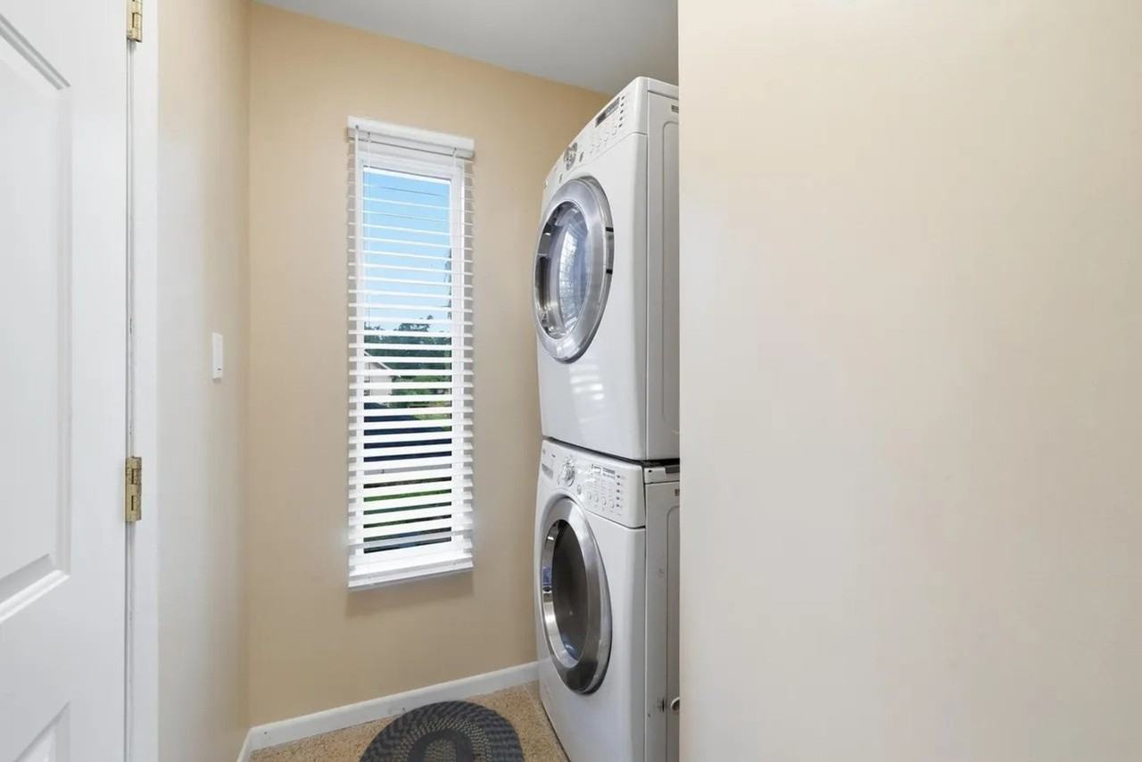 3712 Bloomington Ave - Photo 3 of 6