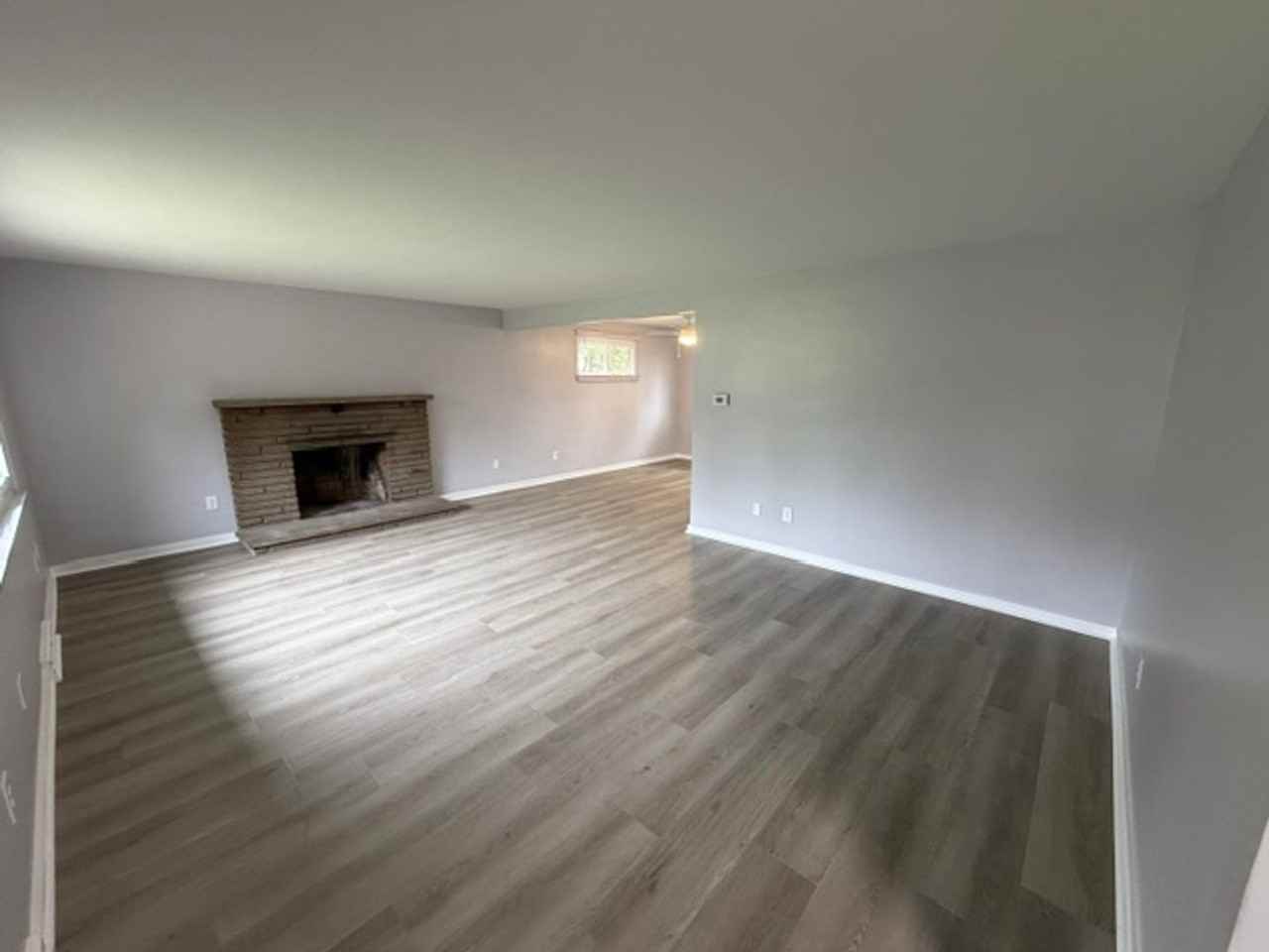 4983 Willow Dr - Photo 6 of 45