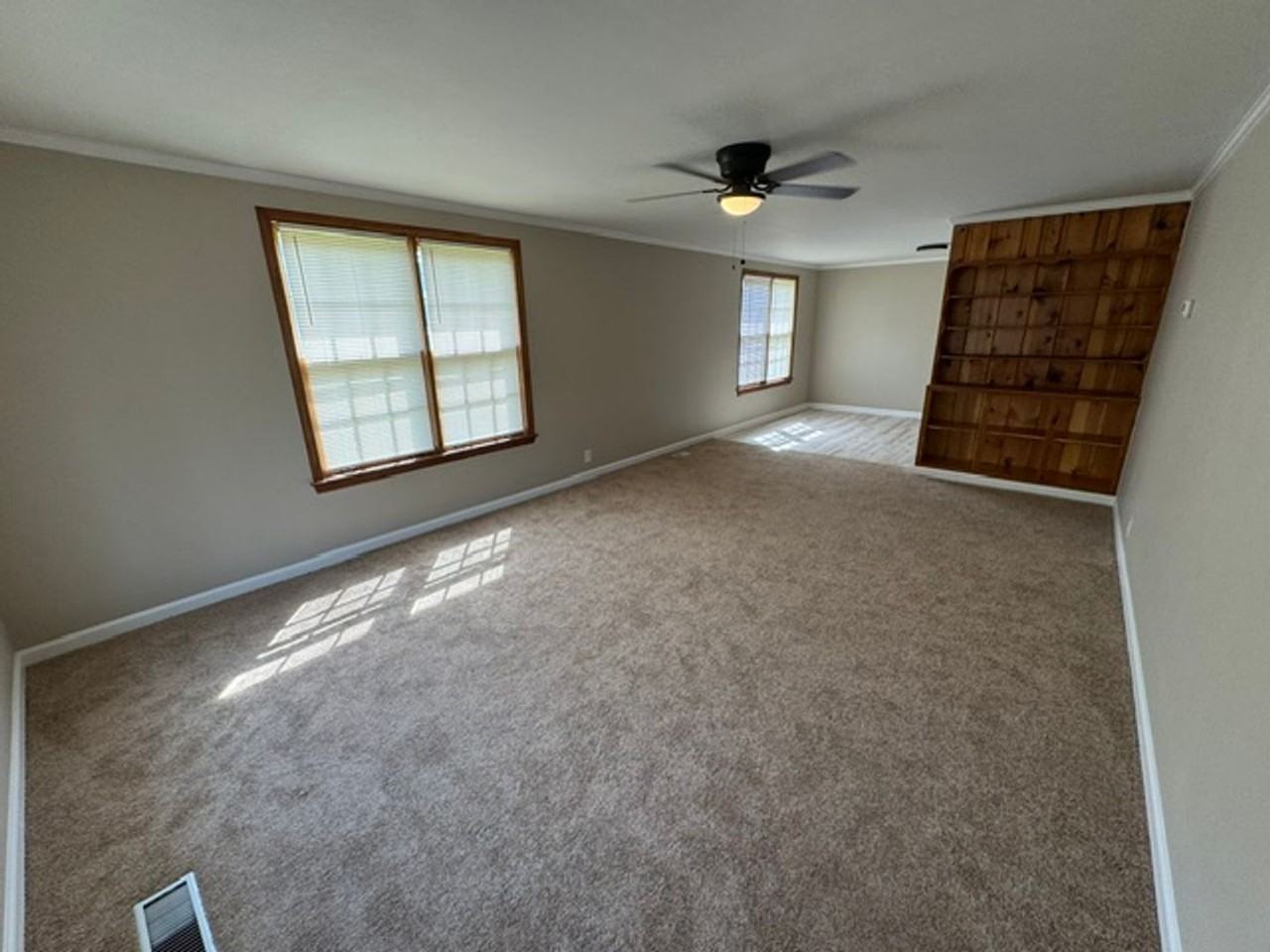 87 Sunset Dr - Photo 2 of 11