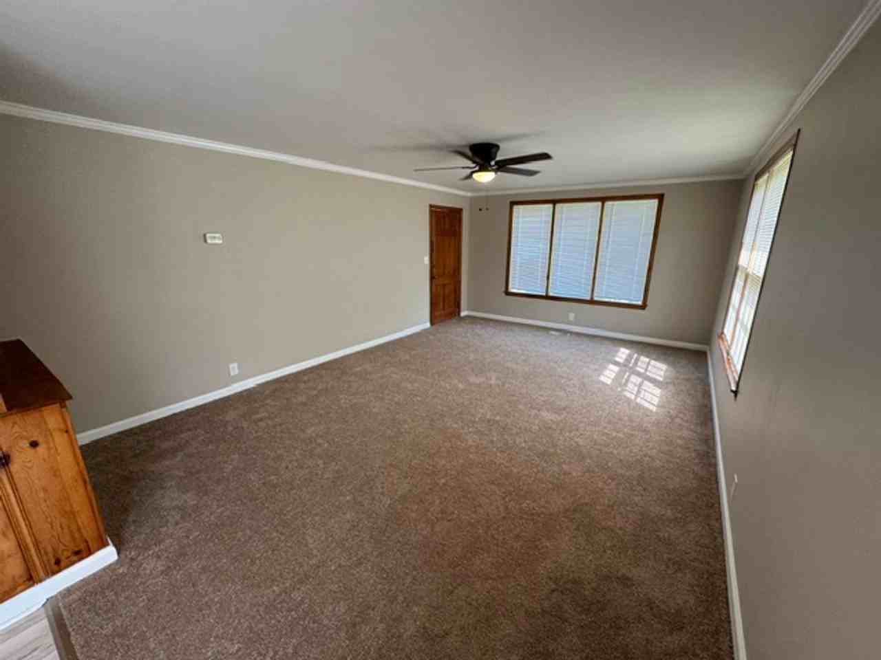 87 Sunset Dr - Photo 3 of 11