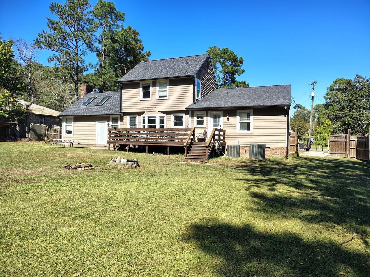 2357 Rolling Hill Rd - Photo 2 of 20