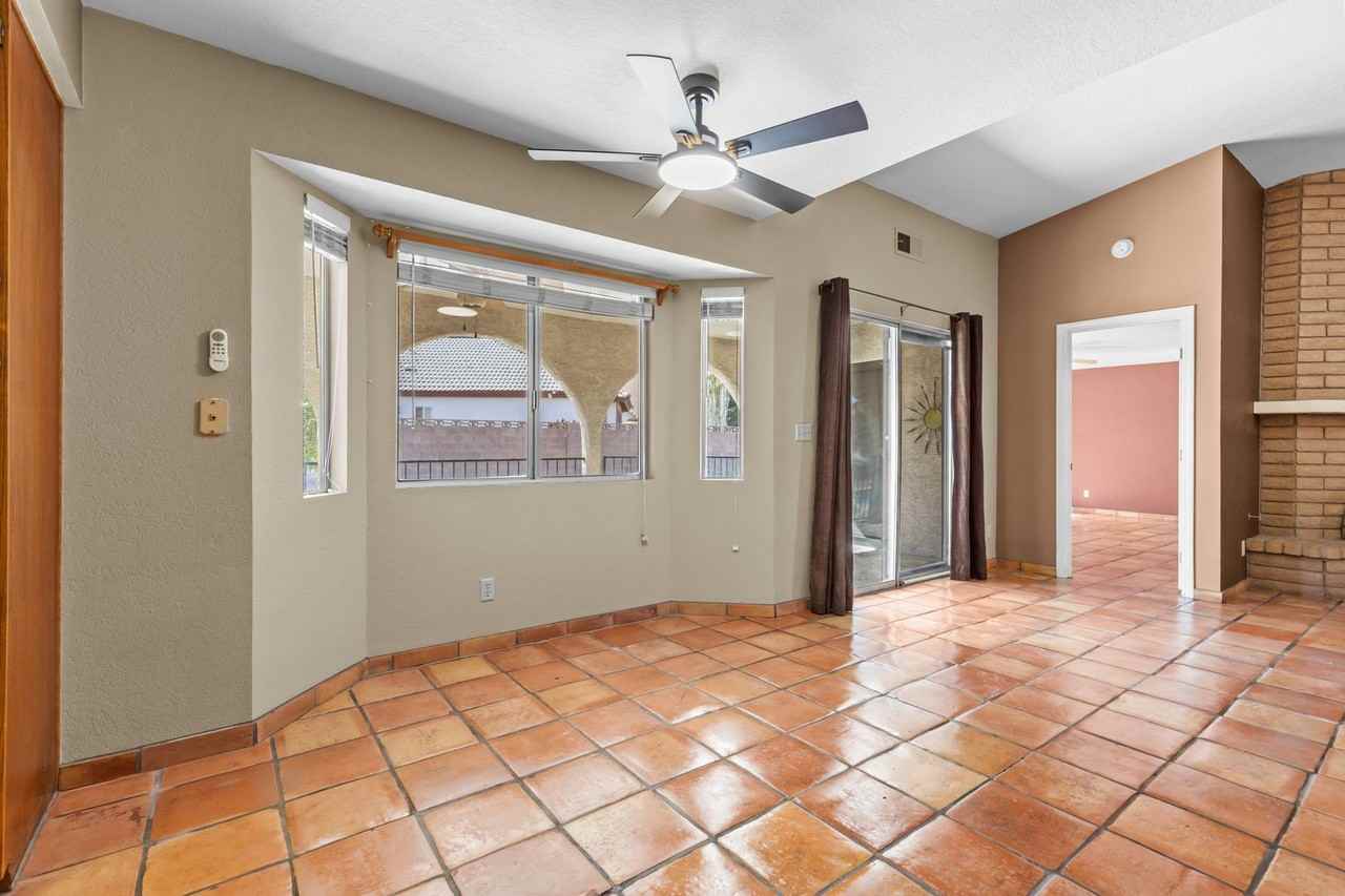 342 Banuelo Dr - Photo 7 of 50