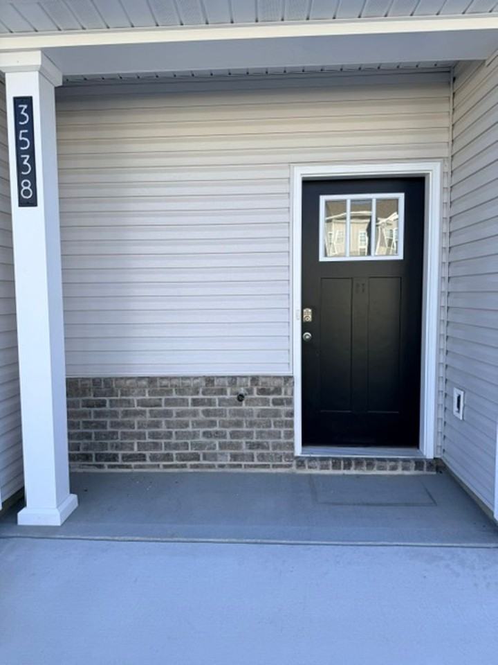 3538 Bisham Wood Ln - Photo 2 of 21