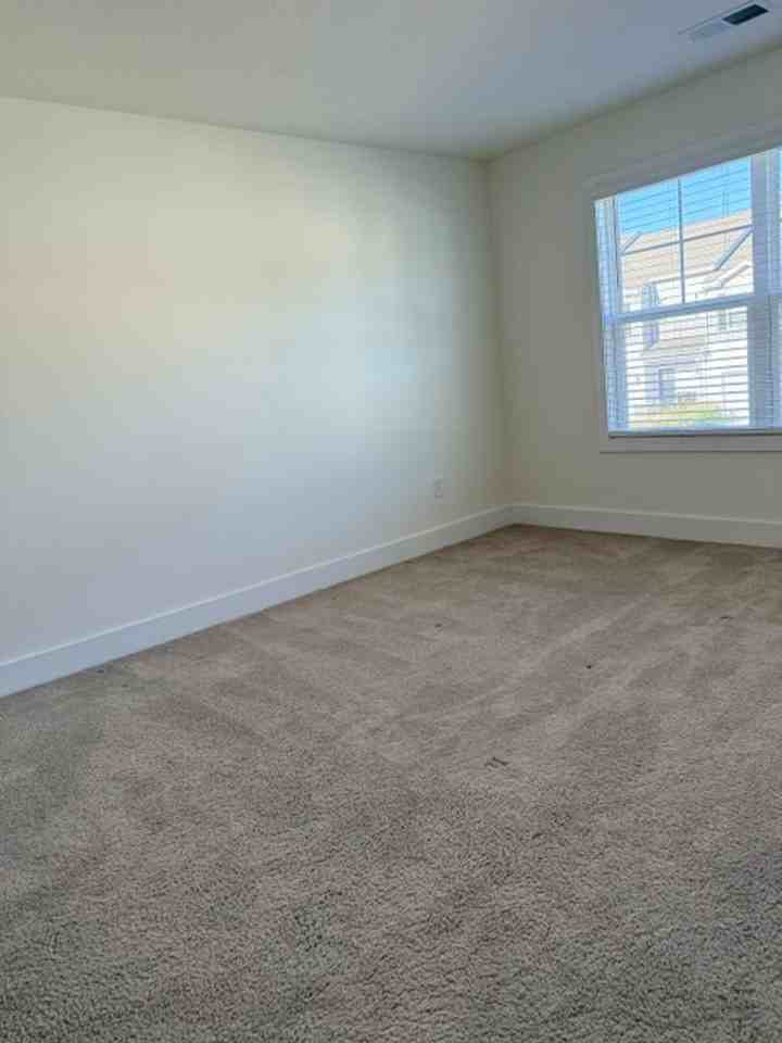 3538 Bisham Wood Ln - Photo 7 of 21