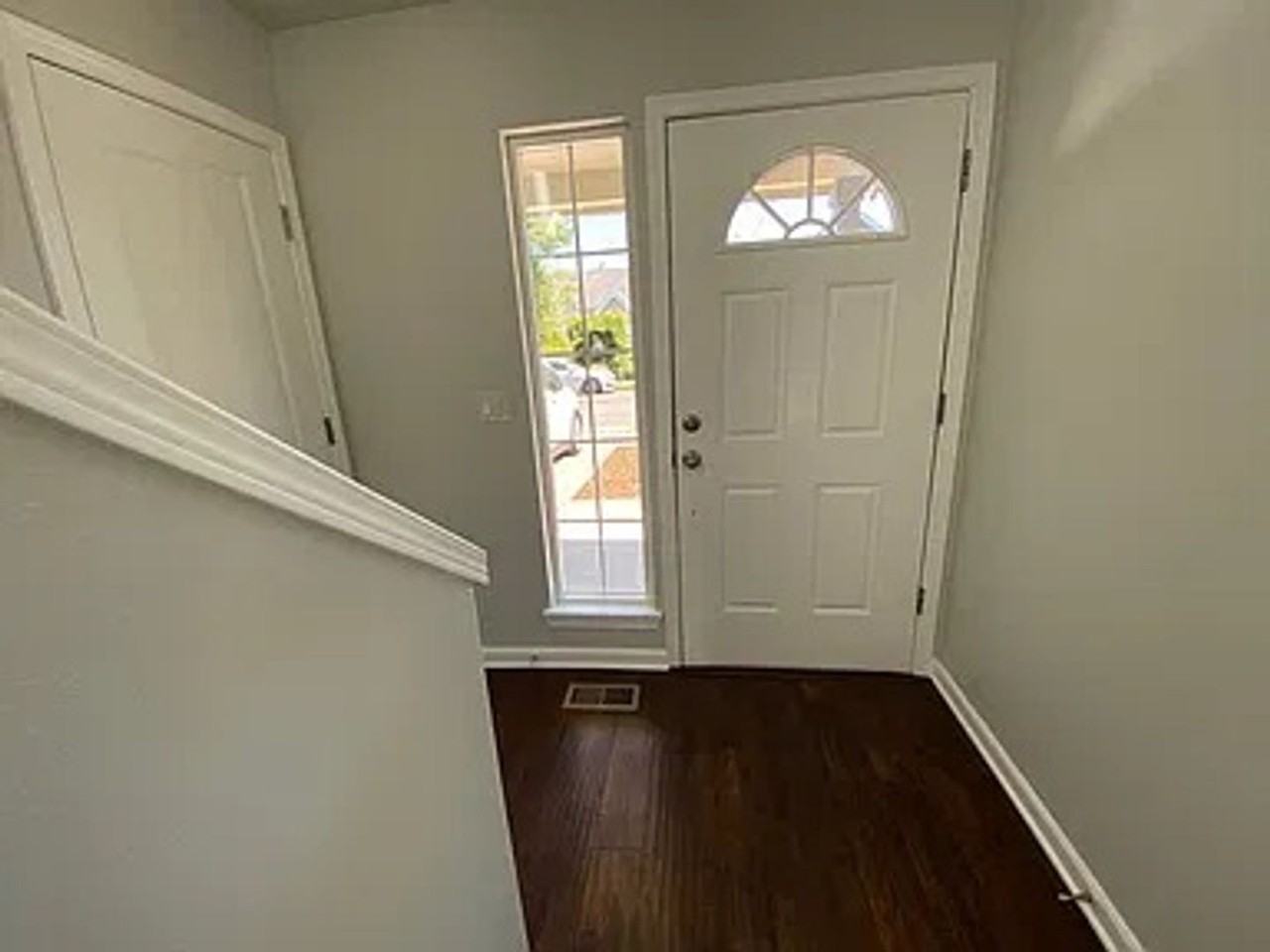 4517 Se 73rd Ave - Photo 2 of 35