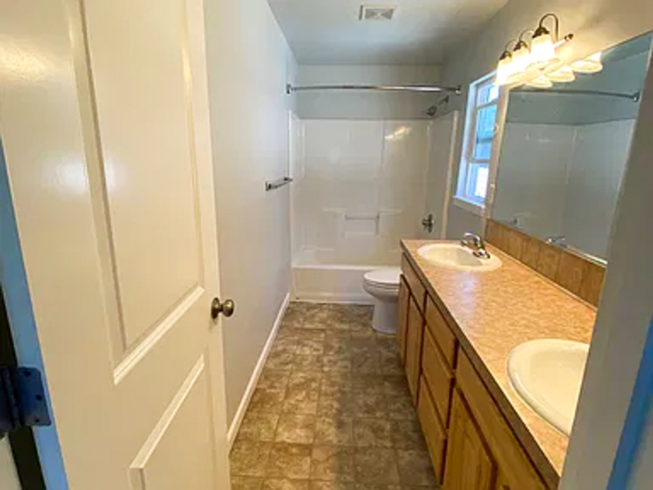 4517 Se 73rd Ave - Photo 6 of 35