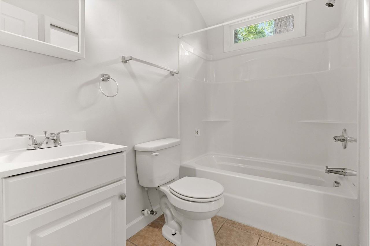 411 Ashland Dr - Photo 6 of 50