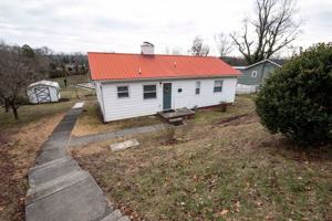 featured image of 118 Kentucky Ave