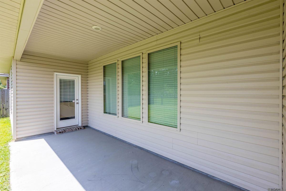 21272 W Grove Dr - Photo 6 of 29