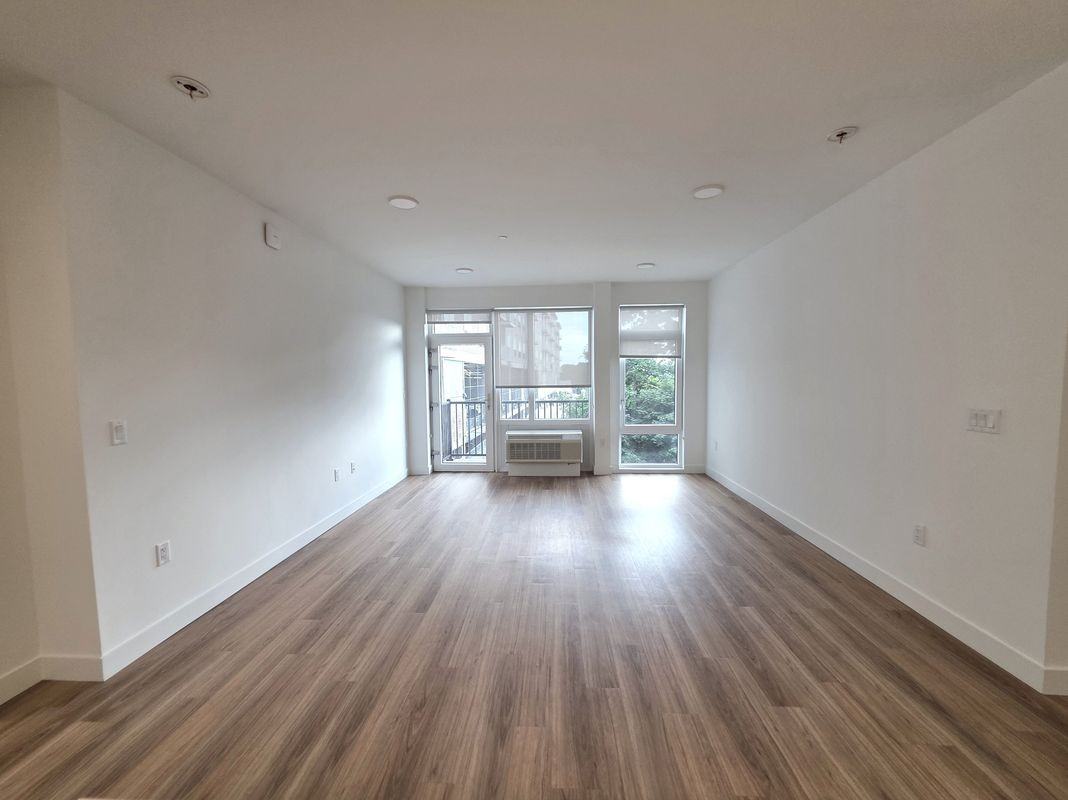 5713 Kennedy Blvd - Photo 5 of 30