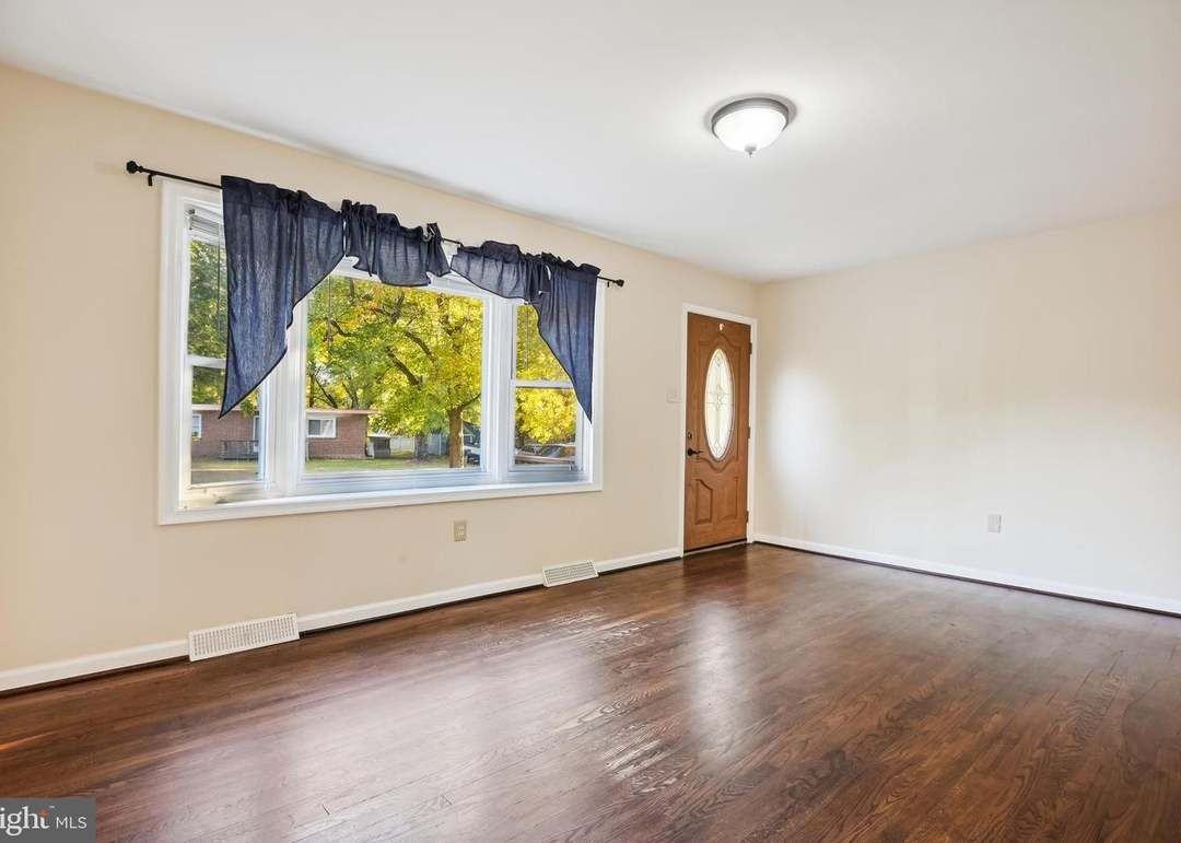 651 Opel Rd - Photo 6 of 26