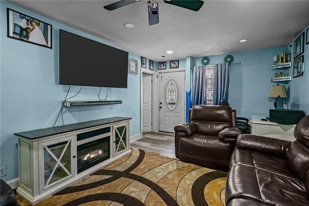 30 Touro St - Photo 3 of 38