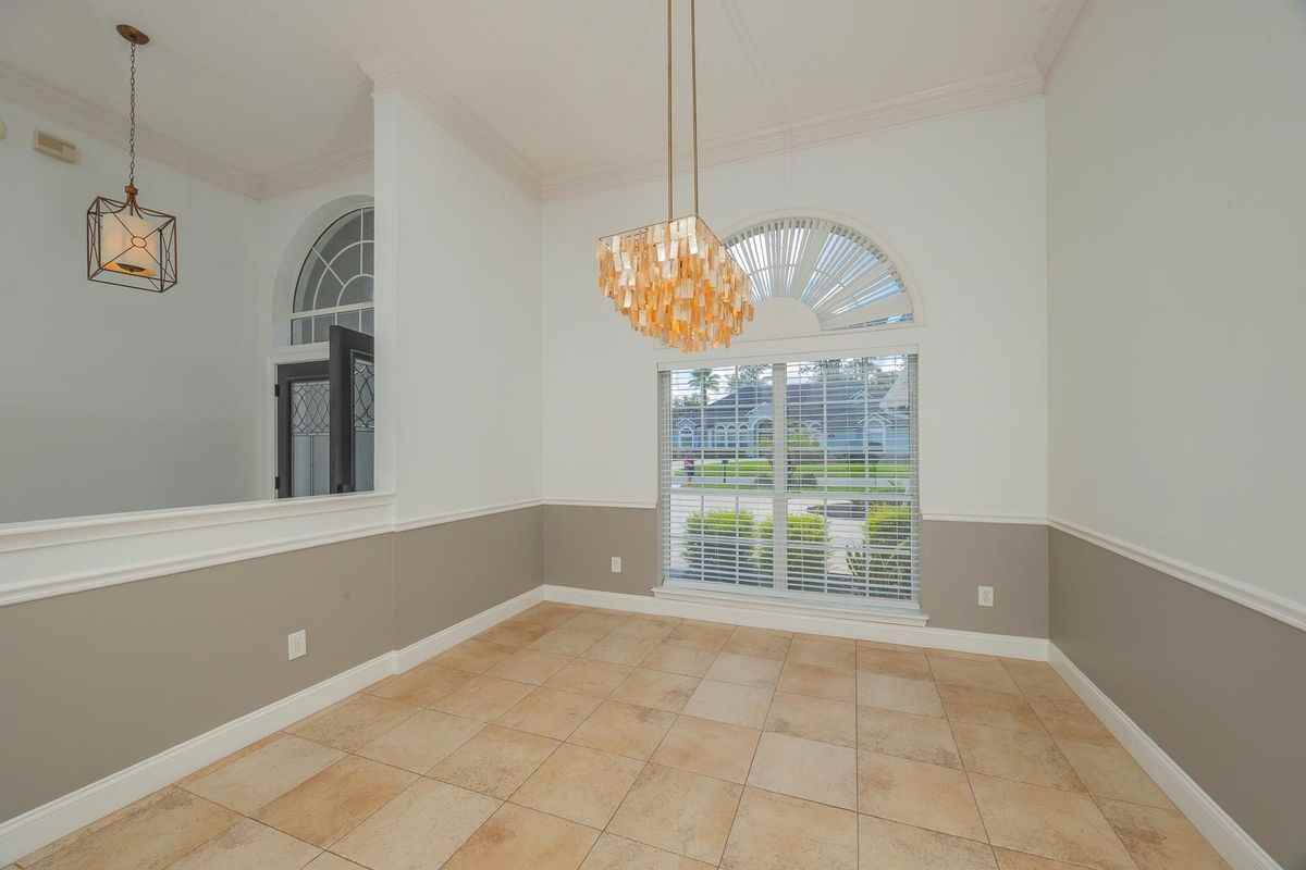 1852 Hickory Trace Dr - Photo 5 of 40