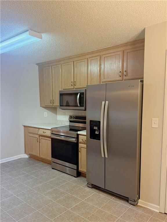 2106 Grant Ave - Photo 5 of 24