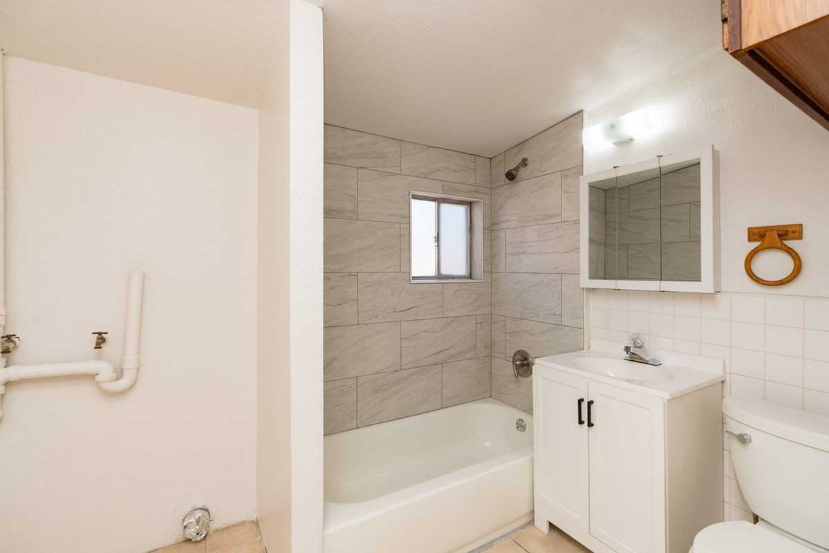 223 Madrona St ##C - Photo 7 of 15