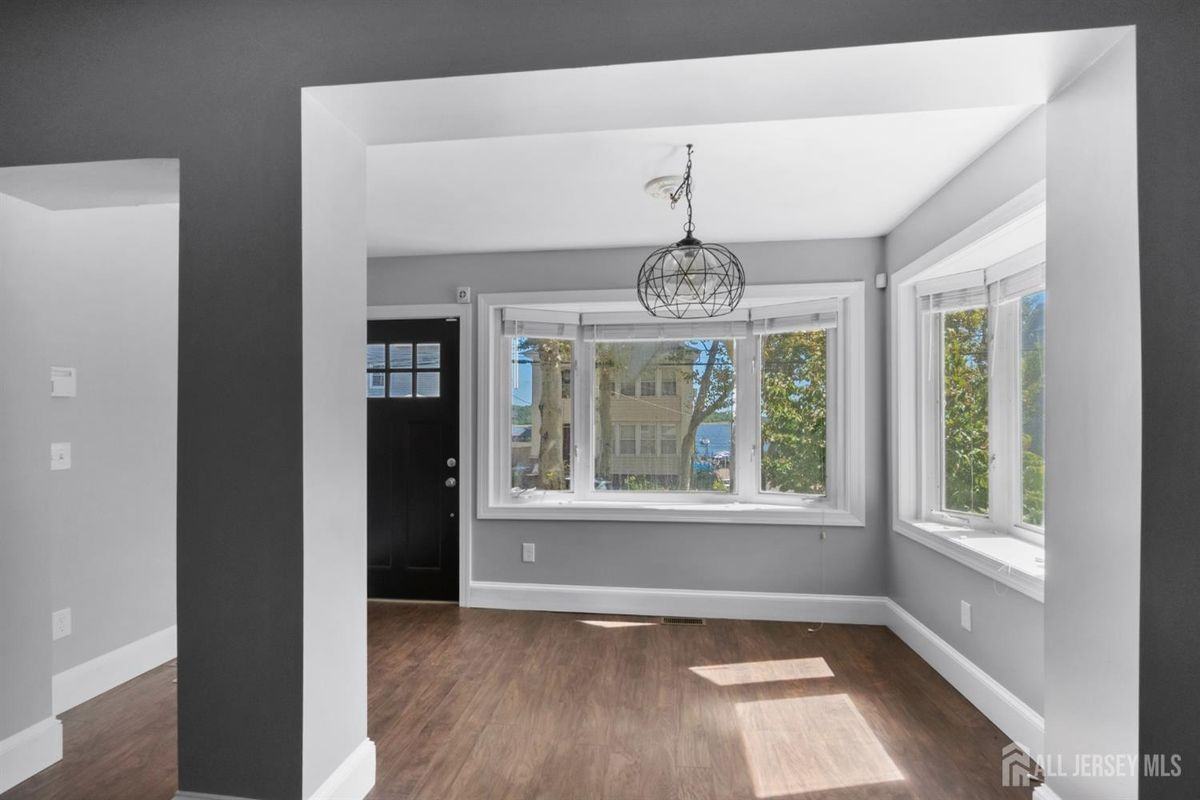 205 Water St - Photo 5 of 50