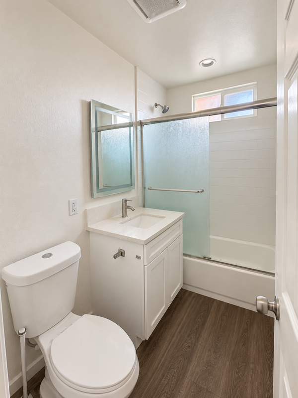 438 Delaware St - Photo 6 of 10