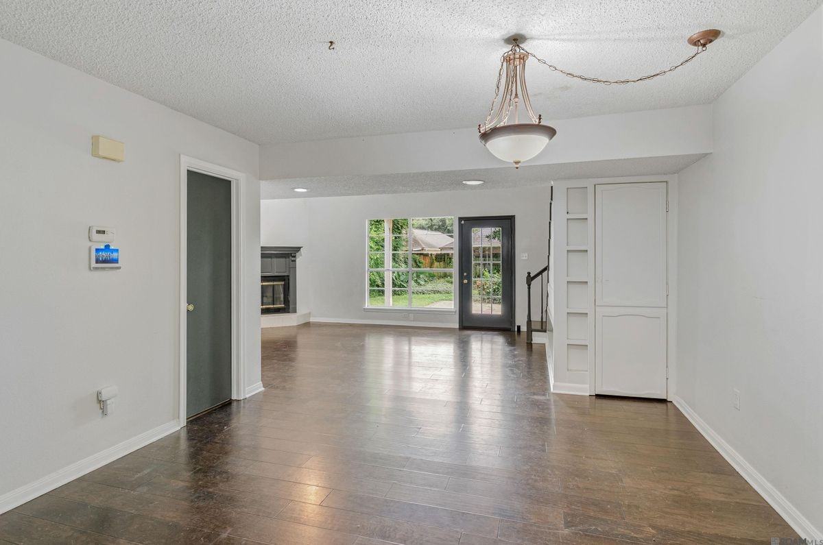 1881 Stonegate Ct - Photo 5 of 16