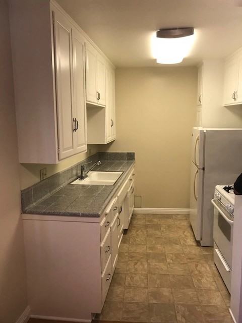 414 S Rose - Photo 4 of 10