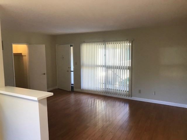 414 S Rose - Photo 5 of 10