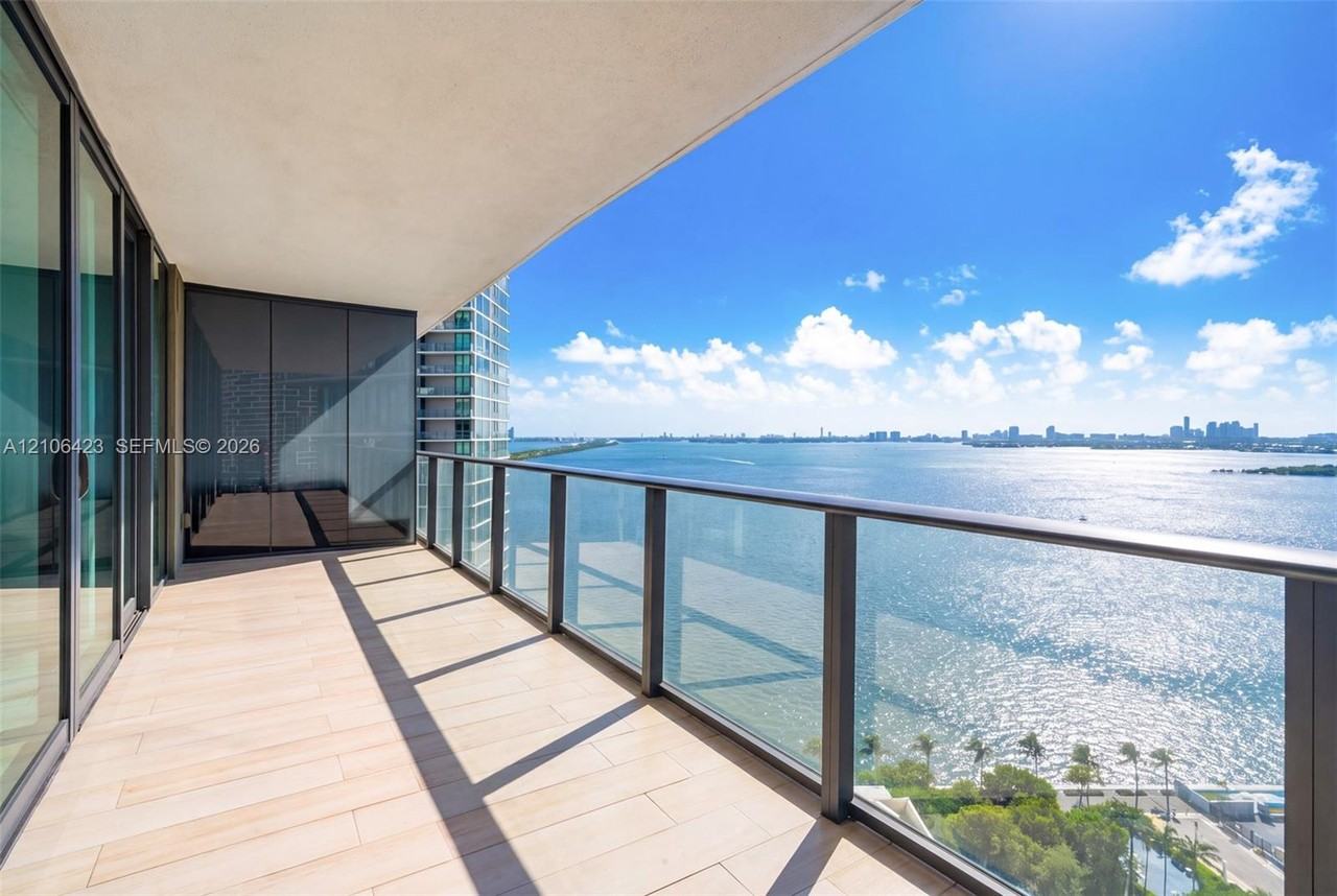 NE 32nd St & Biscayne Blvd - Photo 6 of 21