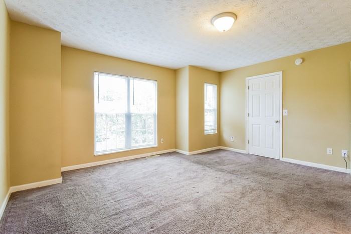 2416 Piering Dr - Photo 7 of 13